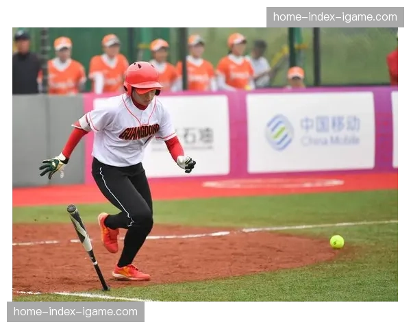 中国垒球联赛：江苏钜宝队客场2-1力克辽宁队，取得赛季开门红