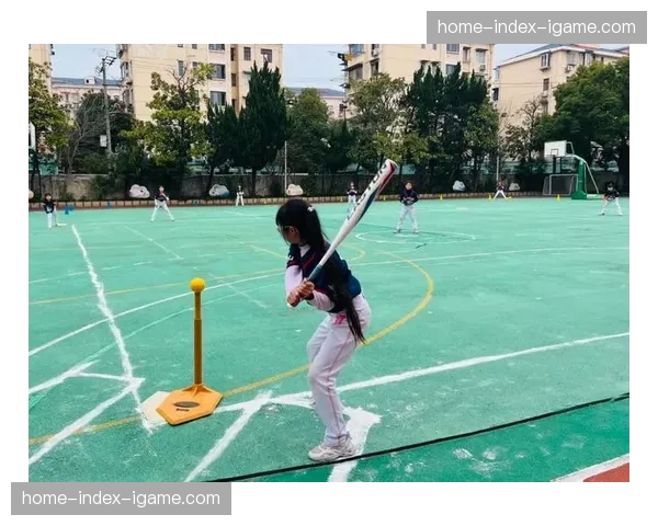 观点：为吸引年轻观众，垒球赛事转播是否应引入更多娱乐化元素？