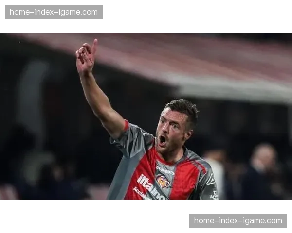 半场数据：那不勒斯控球率达65%，但仅一脚射正